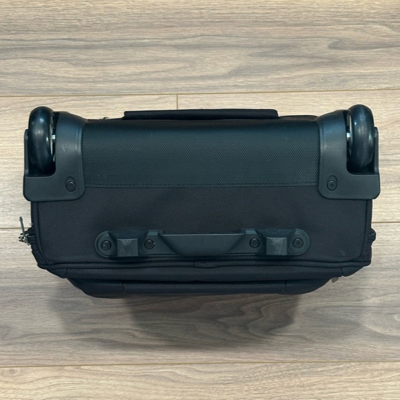 Codi Mobile Lite Wheeled Case in Black - Picture 5 of 15